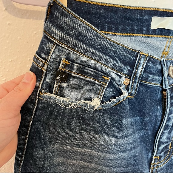 KanCan Los Angeles Jean, Size 5 / 26 waist, dark wash, ankle & pocket distressed - Picture 6 of 10